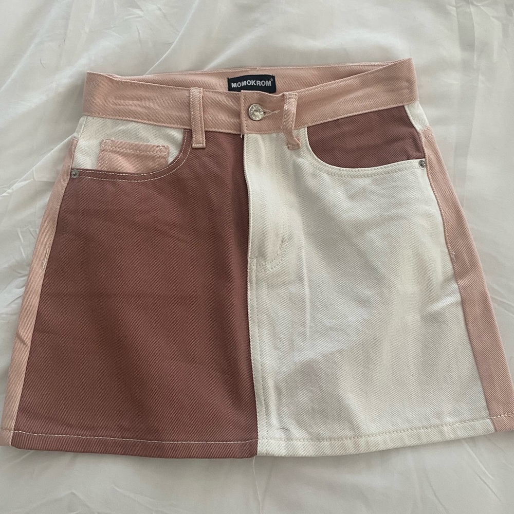 Skirt is from PrettyLittleThing. It’s super cute just a little big on me.